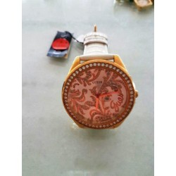 Orologio donna GUESS cinturino in pelle beige cassa dorata fondo madreperla con ricami mod.W95106L1