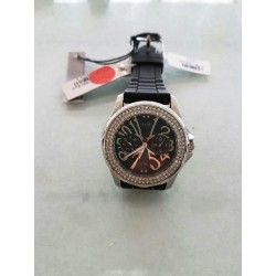 Orologio donna GUESS con cinturino in gomma nero fon do nero e cassa con strass mod.11046L1
