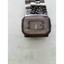 Orologio donna GUESS in acciaio nero con cinturino a catena e quadrante rettangolare